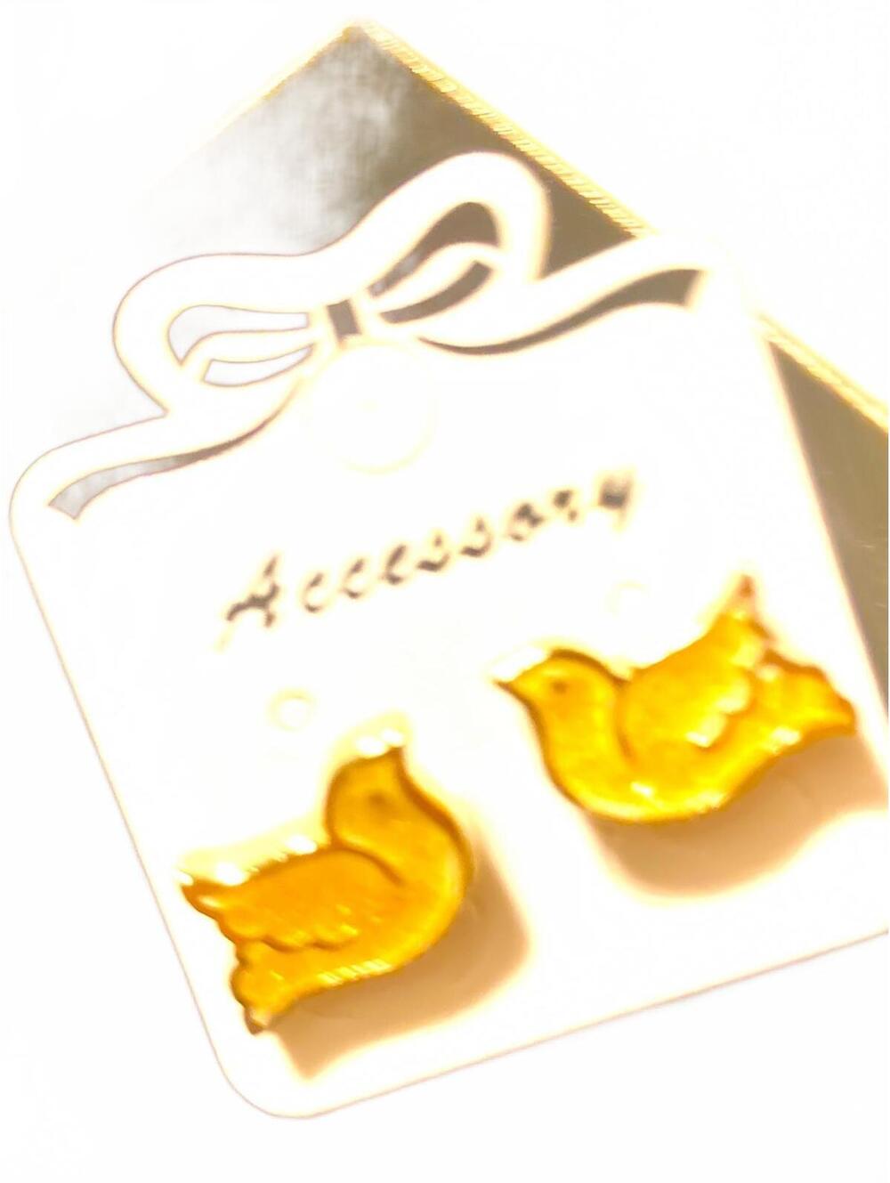 Vintage Avon Dove shimmering enamel earrings.